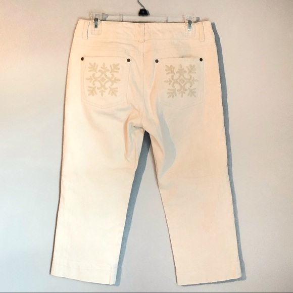 White House Black Market Blanc White Denim Cropped Jeans, size 6 - Picture 4 of 8